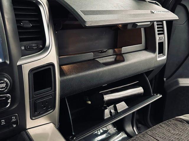 2017 Ram 1500 Vehicle Photo in MEDINA, OH 44256-9631
