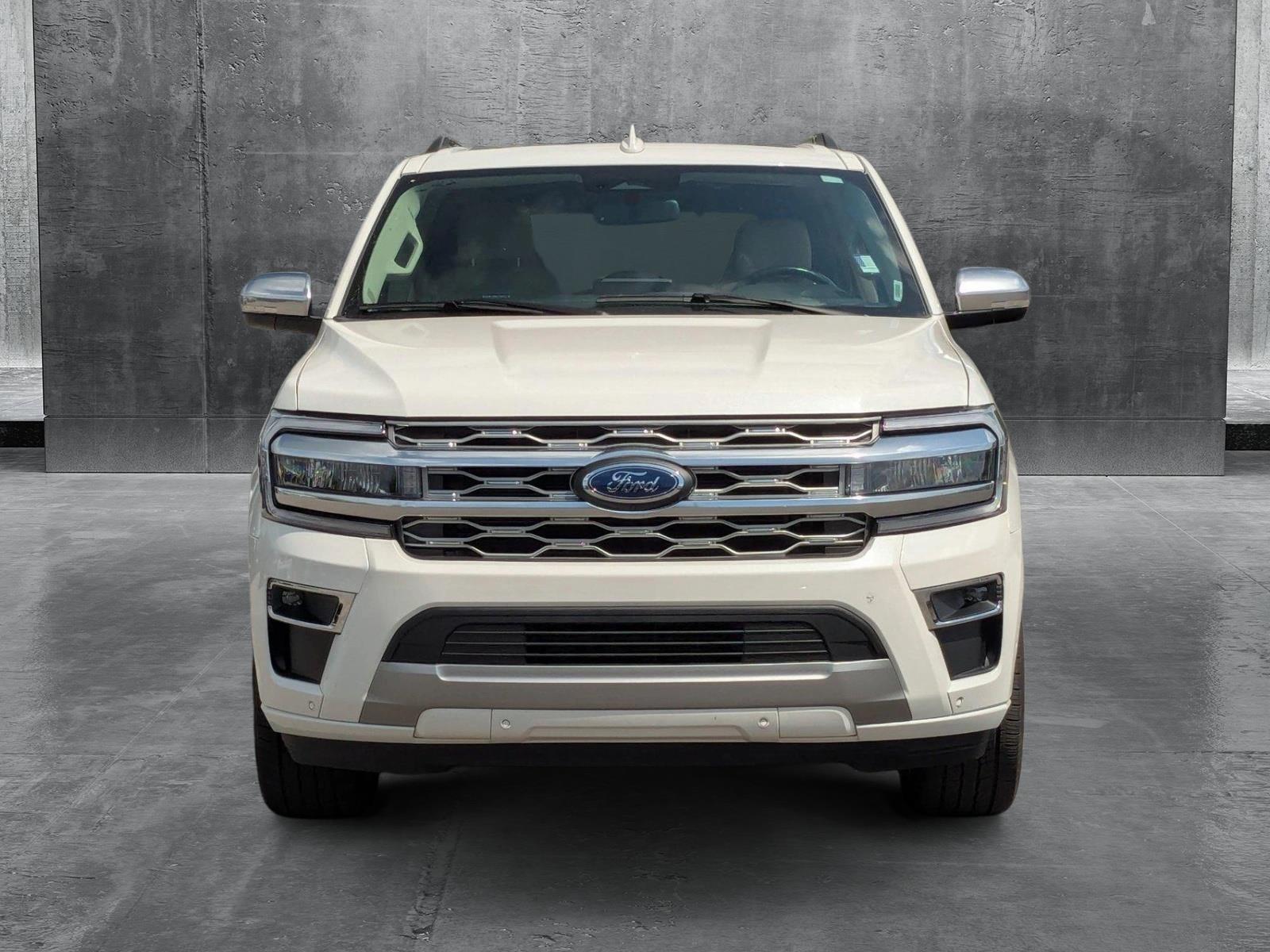 2024 Ford Expedition Vehicle Photo in St. Petersburg, FL 33713