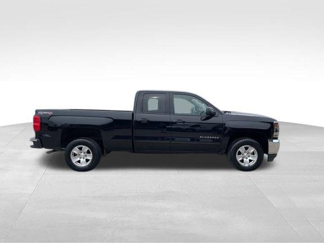 2017 Chevrolet Silverado 1500 Vehicle Photo in MEDINA, OH 44256-9631