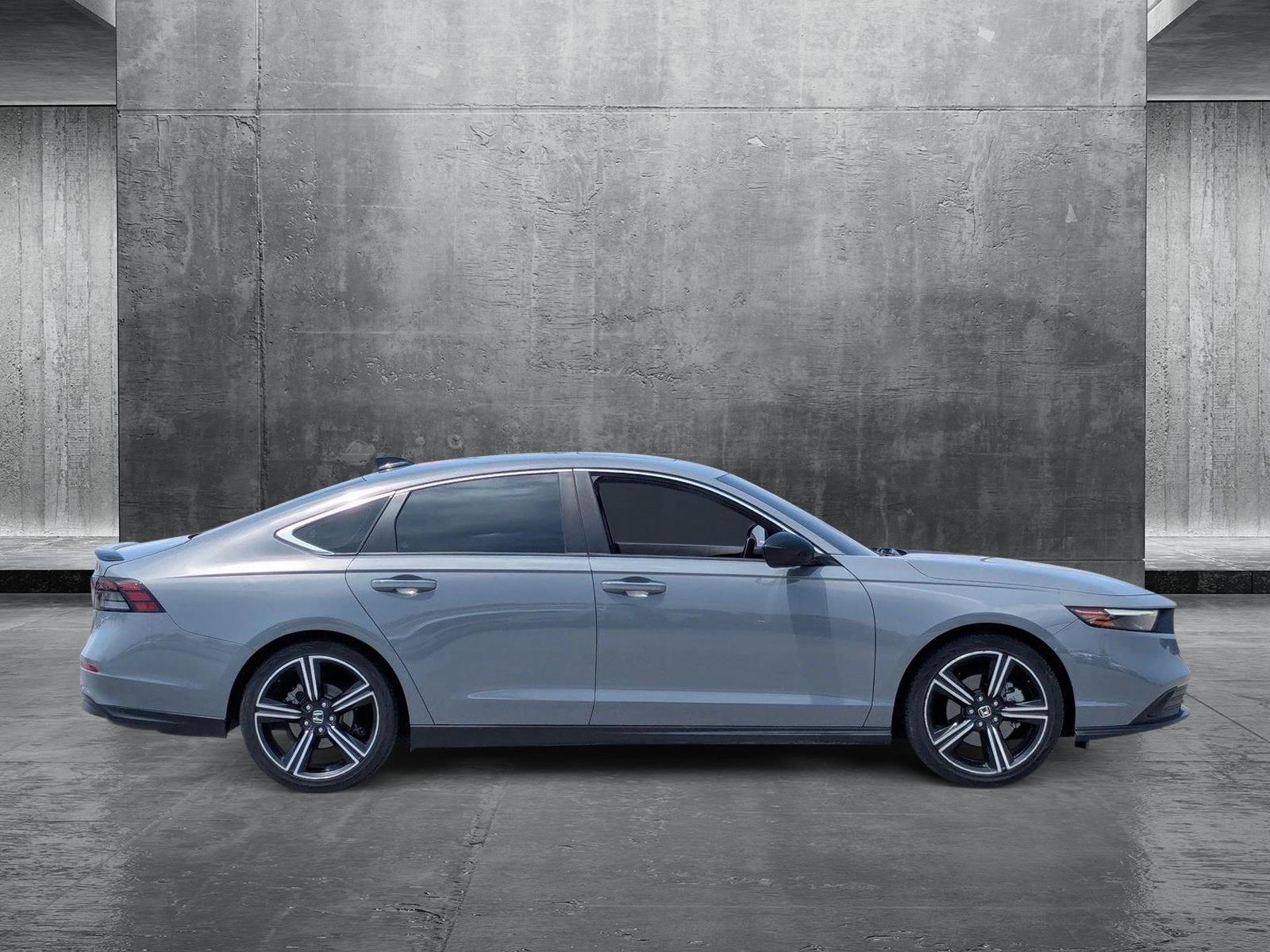 2023 Honda Accord Hybrid Vehicle Photo in Valencia, CA 91355