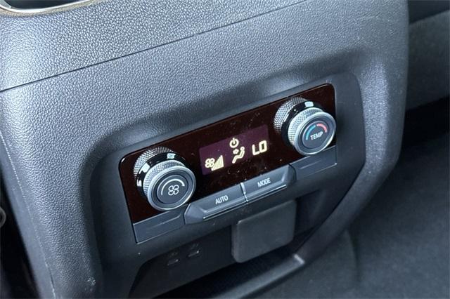 2025 Buick Enclave Vehicle Photo in ELK GROVE, CA 95757-8703