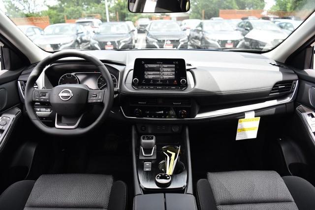 2025 Nissan Rogue Vehicle Photo in Ballwin, MO 63011