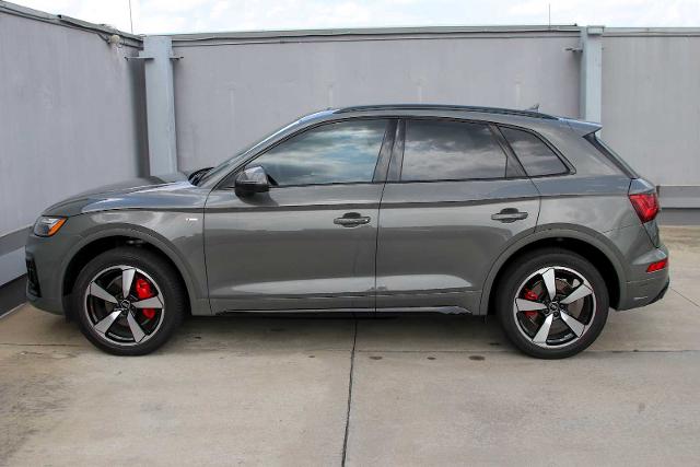 2024 Audi Q5 Vehicle Photo in SUGAR LAND, TX 77478
