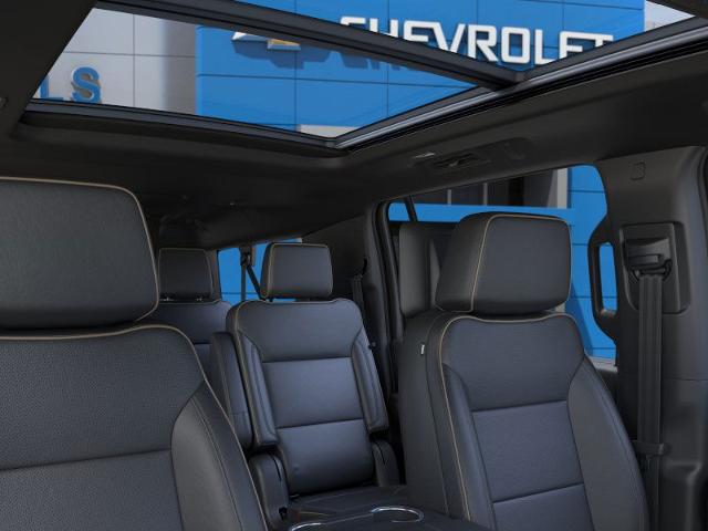2025 Chevrolet Suburban Vehicle Photo in Roslyn, NY 11576