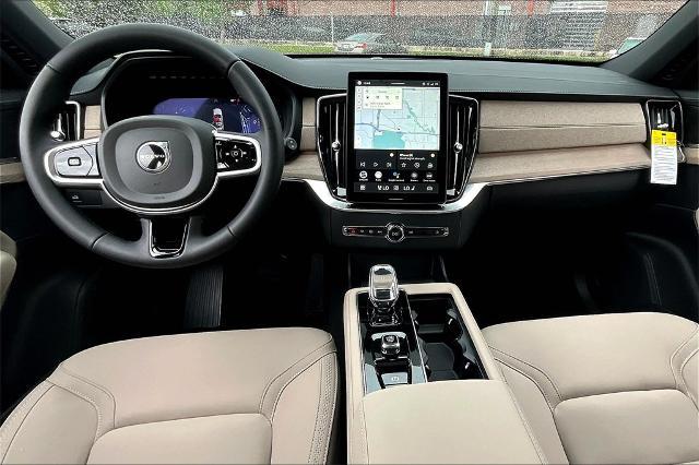 2026 Volvo XC90 Vehicle Photo in Houston, TX 77007