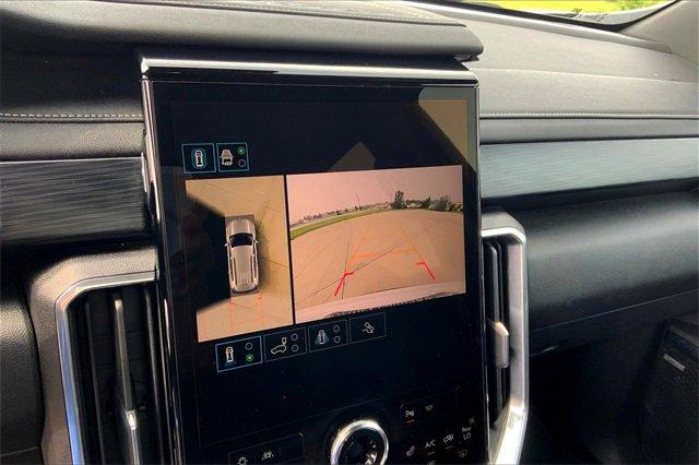2025 GMC Acadia Vehicle Photo in TOPEKA, KS 66609-0000