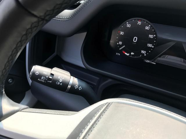 2024 Land Rover Defender Vehicle Photo in GREEN BAY, WI 54303-3330