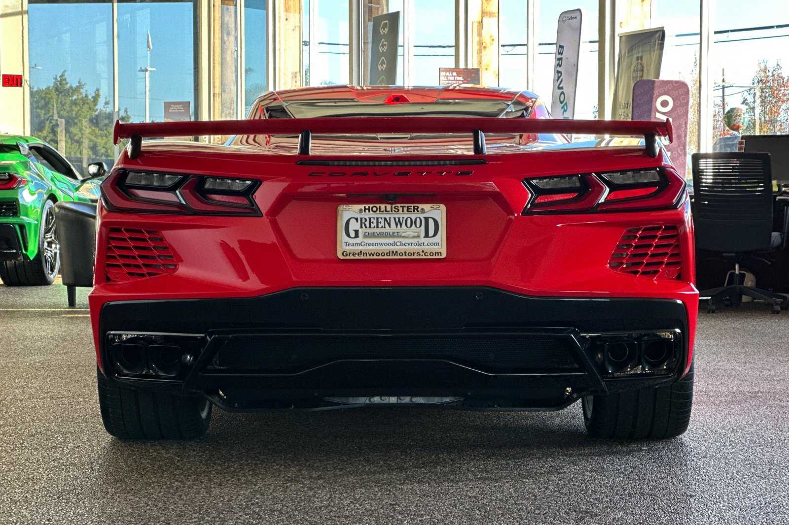 View vehicle photo 5