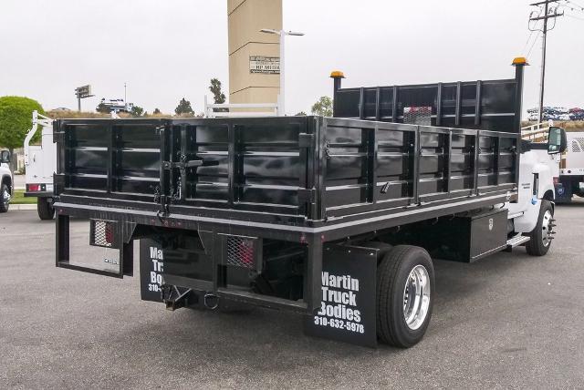 2023 Chevrolet Silverado Chassis Cab Vehicle Photo in VENTURA, CA 93003-8585