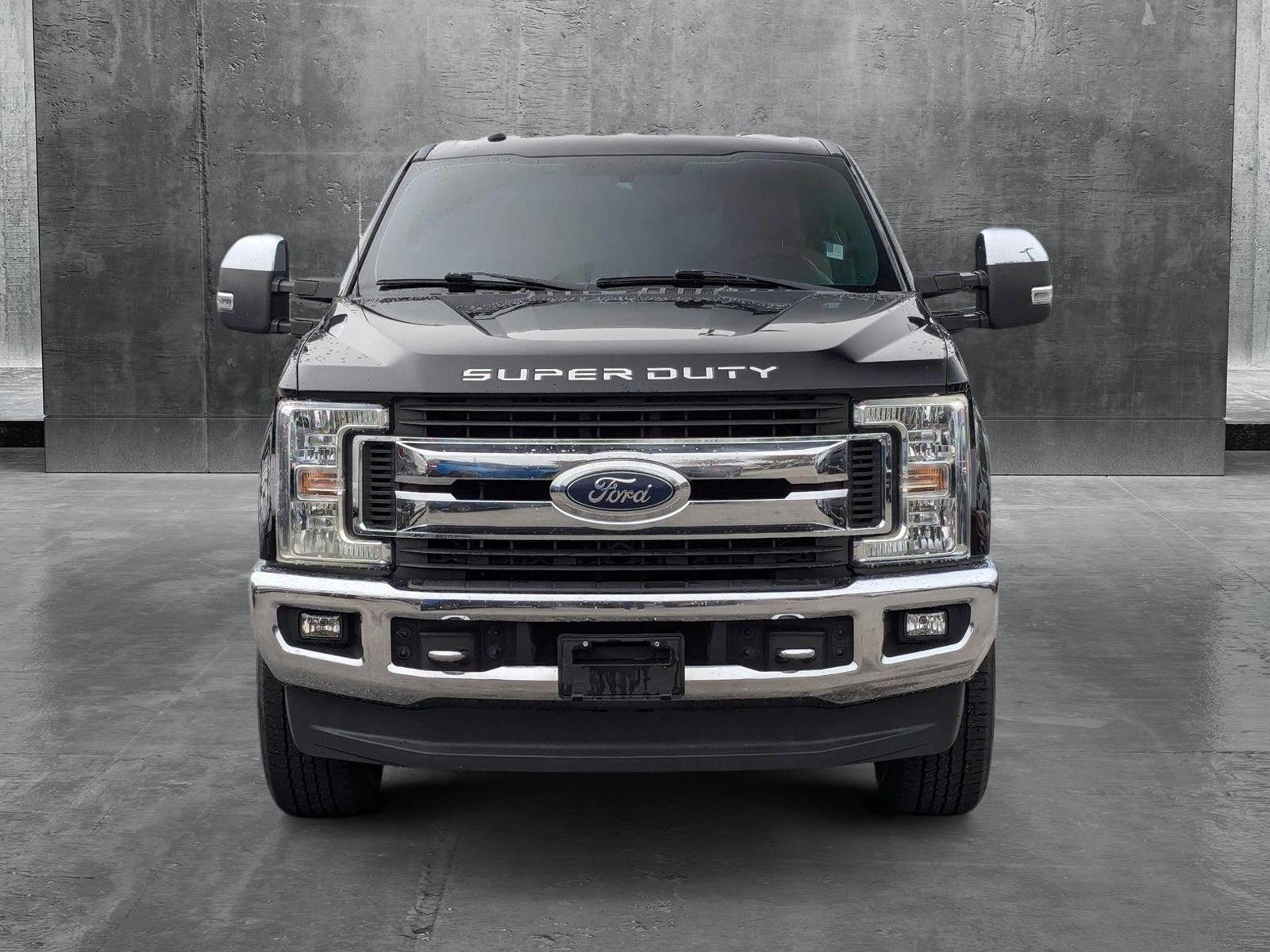 2018 Ford Super Duty F-250 SRW Vehicle Photo in St. Petersburg, FL 33713