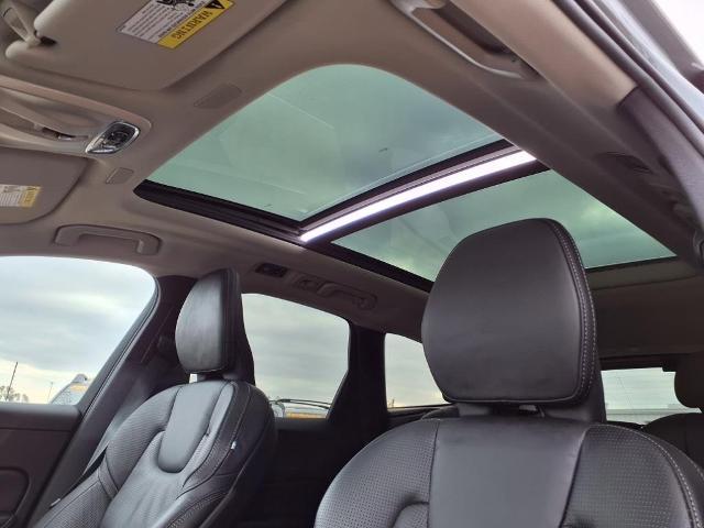 2021 Volvo XC60 Vehicle Photo in ROSENBERG, TX 77471-5675