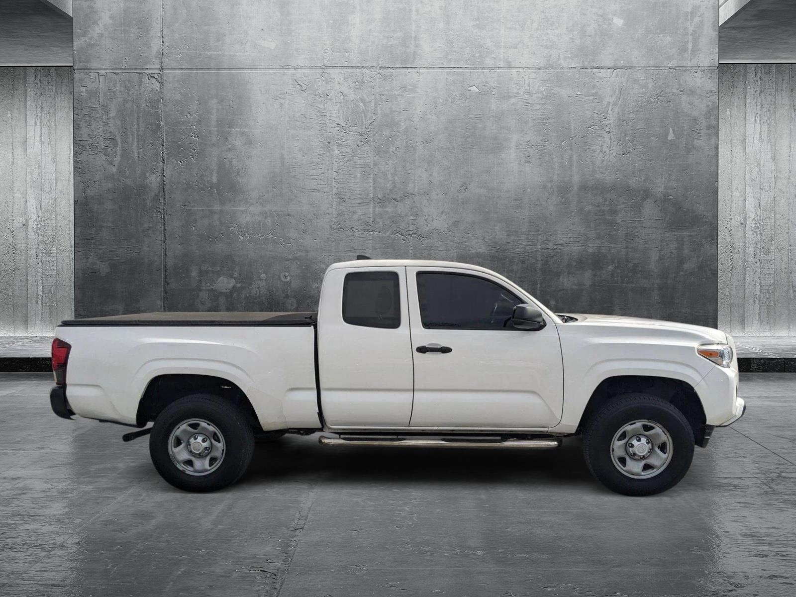 2019 Toyota Tacoma 2WD Vehicle Photo in MIAMI, FL 33172-3015