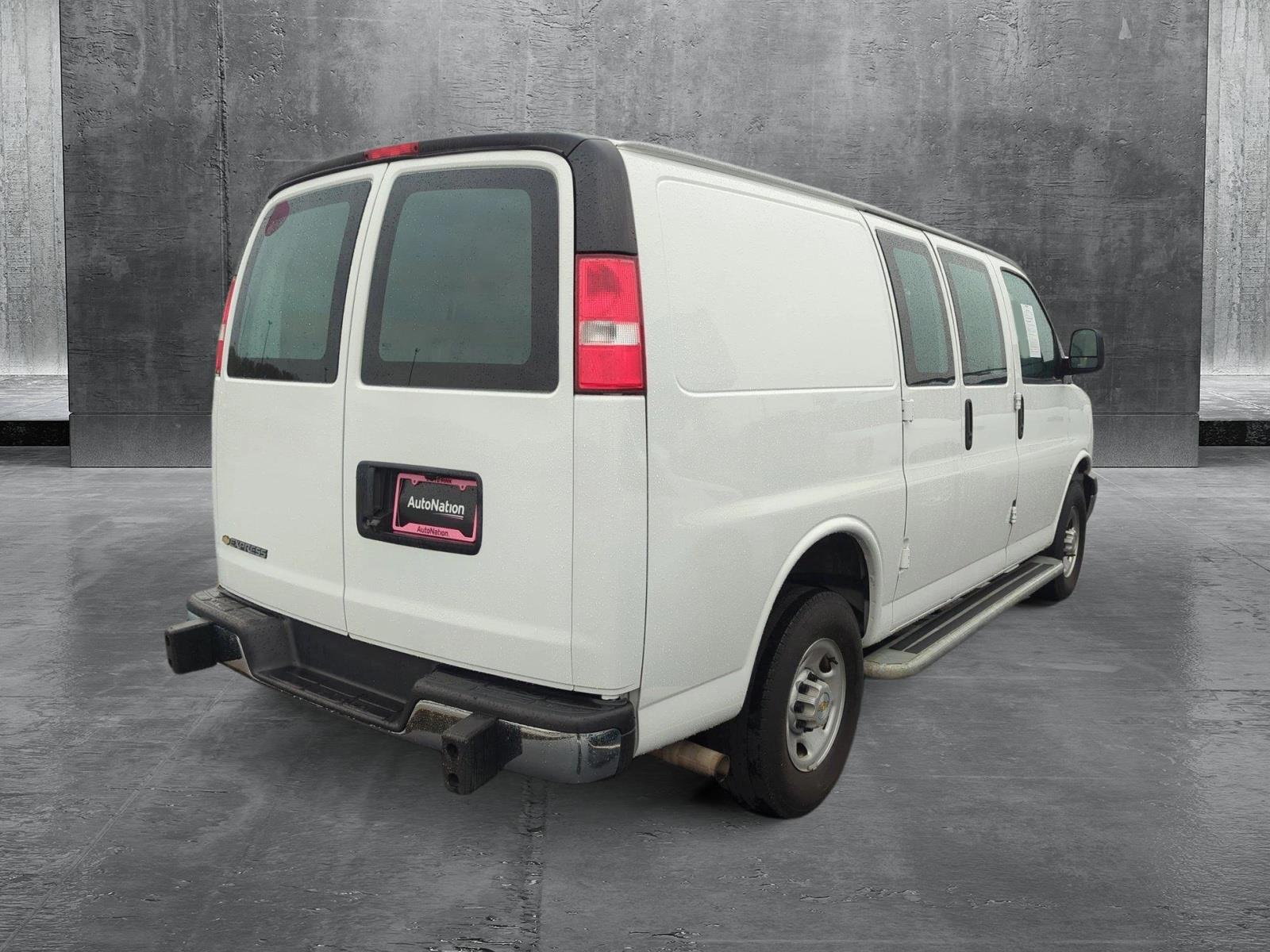 2022 Chevrolet Express Cargo 2500 Vehicle Photo in MEMPHIS, TN 38115-1503