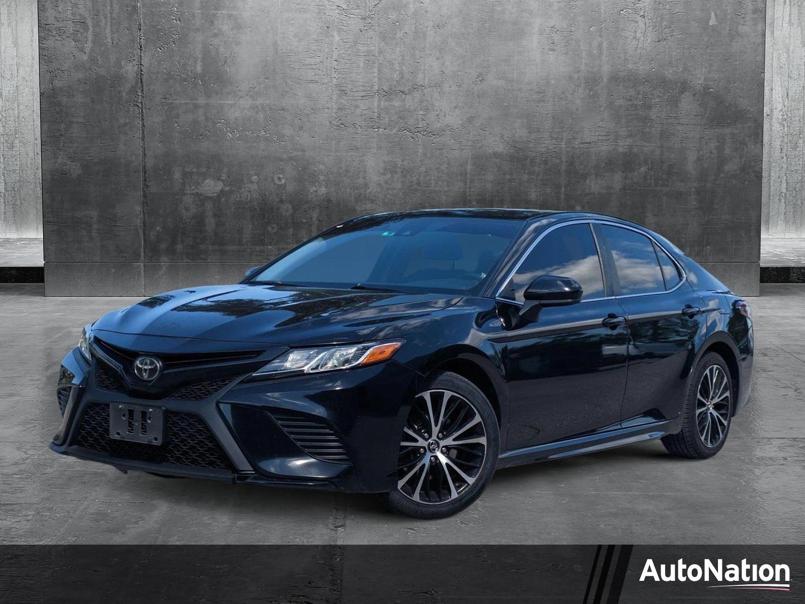 2019 Toyota Camry Vehicle Photo in GREENACRES, FL 33463-3207