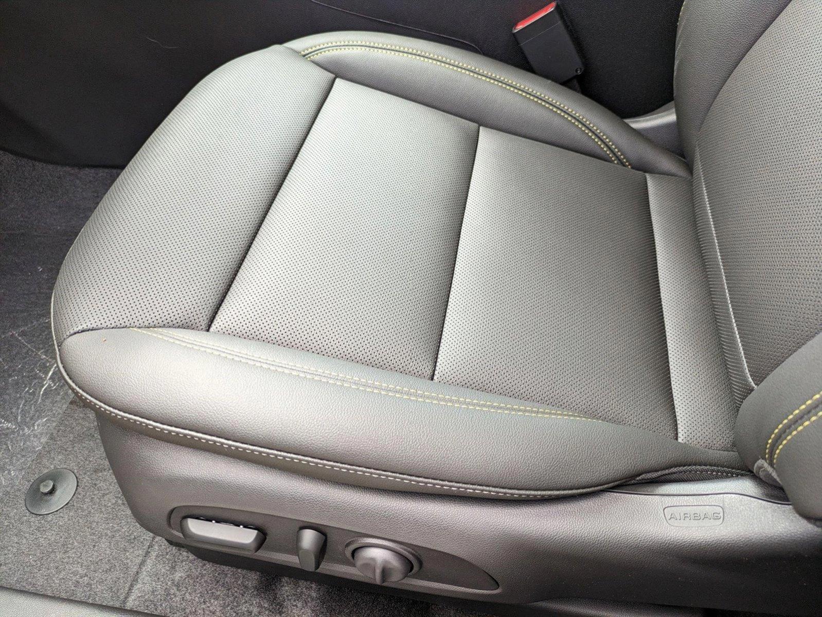 2025 Chevrolet Trax Vehicle Photo in GREENACRES, FL 33463-3207