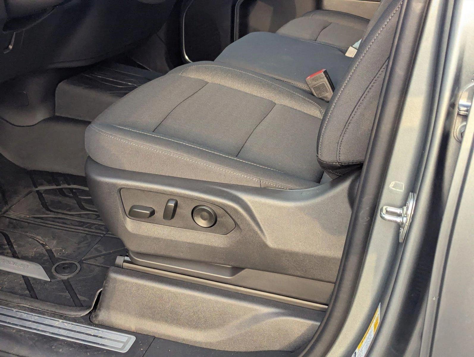 2025 Chevrolet Silverado 1500 Vehicle Photo in GREENACRES, FL 33463-3207