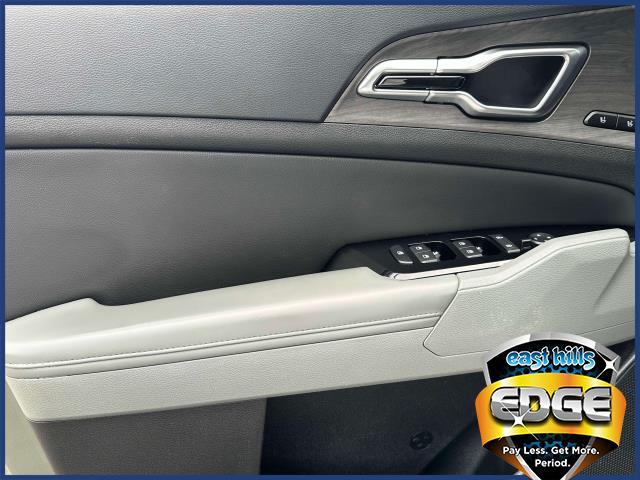 2023 Kia Sportage Vehicle Photo in Roslyn, NY 11576