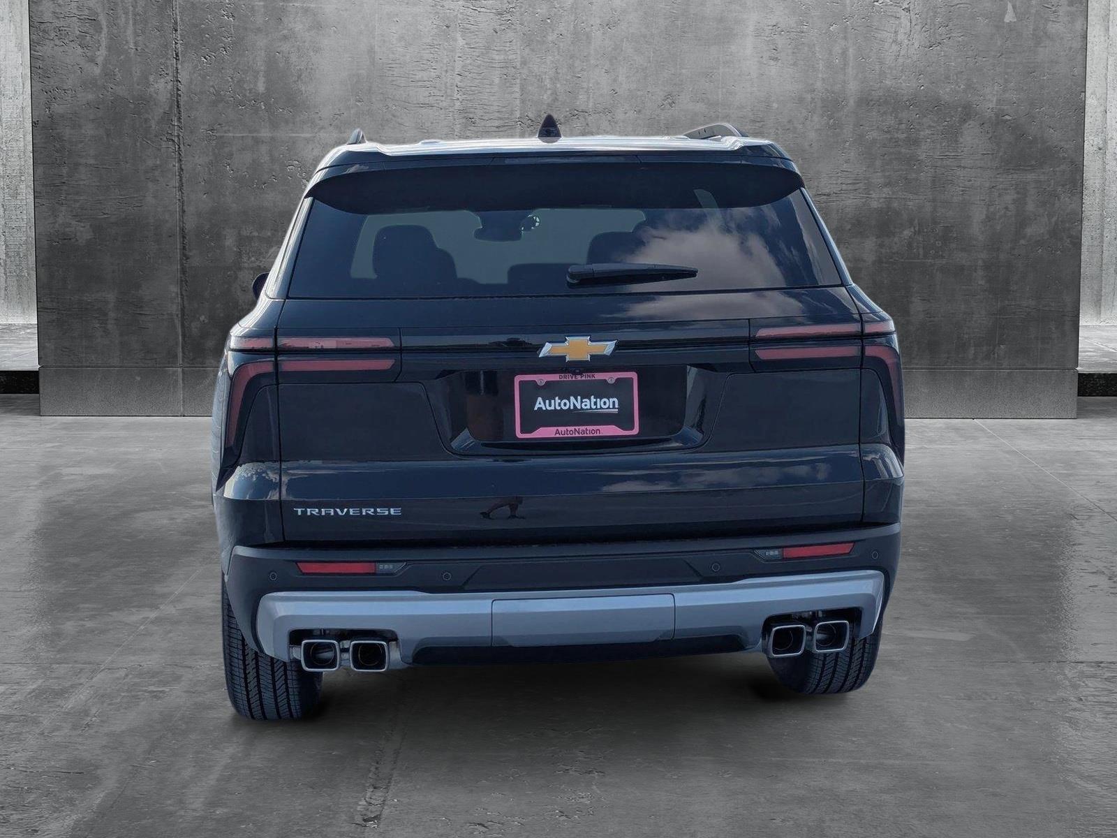 2025 Chevrolet Traverse Vehicle Photo in PEMBROKE PINES, FL 33024-6534