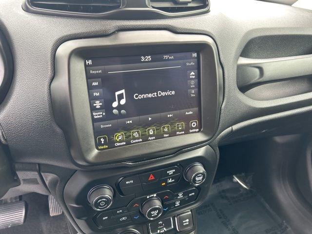 2022 Jeep Renegade Vehicle Photo in MEDINA, OH 44256-9631