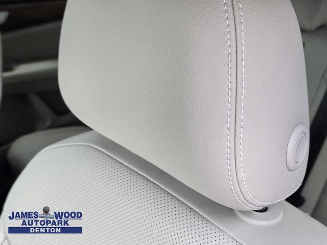 2025 Volkswagen Atlas Vehicle Photo in DENTON, TX 76210-9321