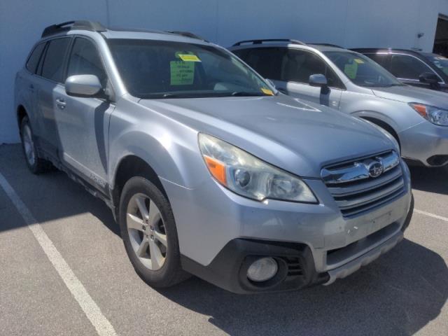 2013 Subaru Outback Vehicle Photo in Green Bay, WI 54304