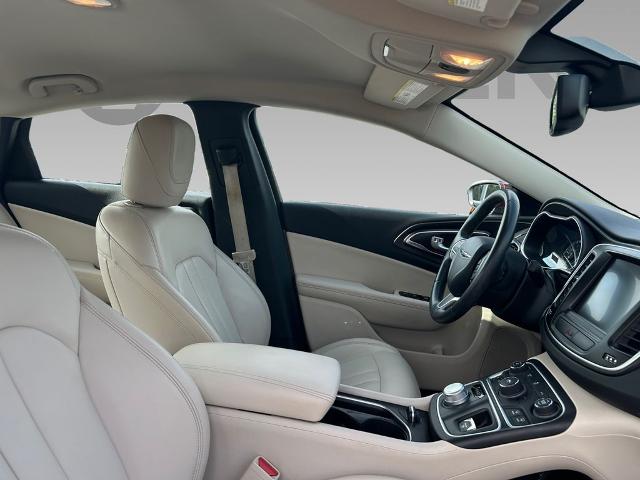 2017 Chrysler 200 Vehicle Photo in BEAUFORT, SC 29906-4218