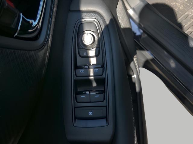 2025 Subaru Outback Vehicle Photo in Green Bay, WI 54304