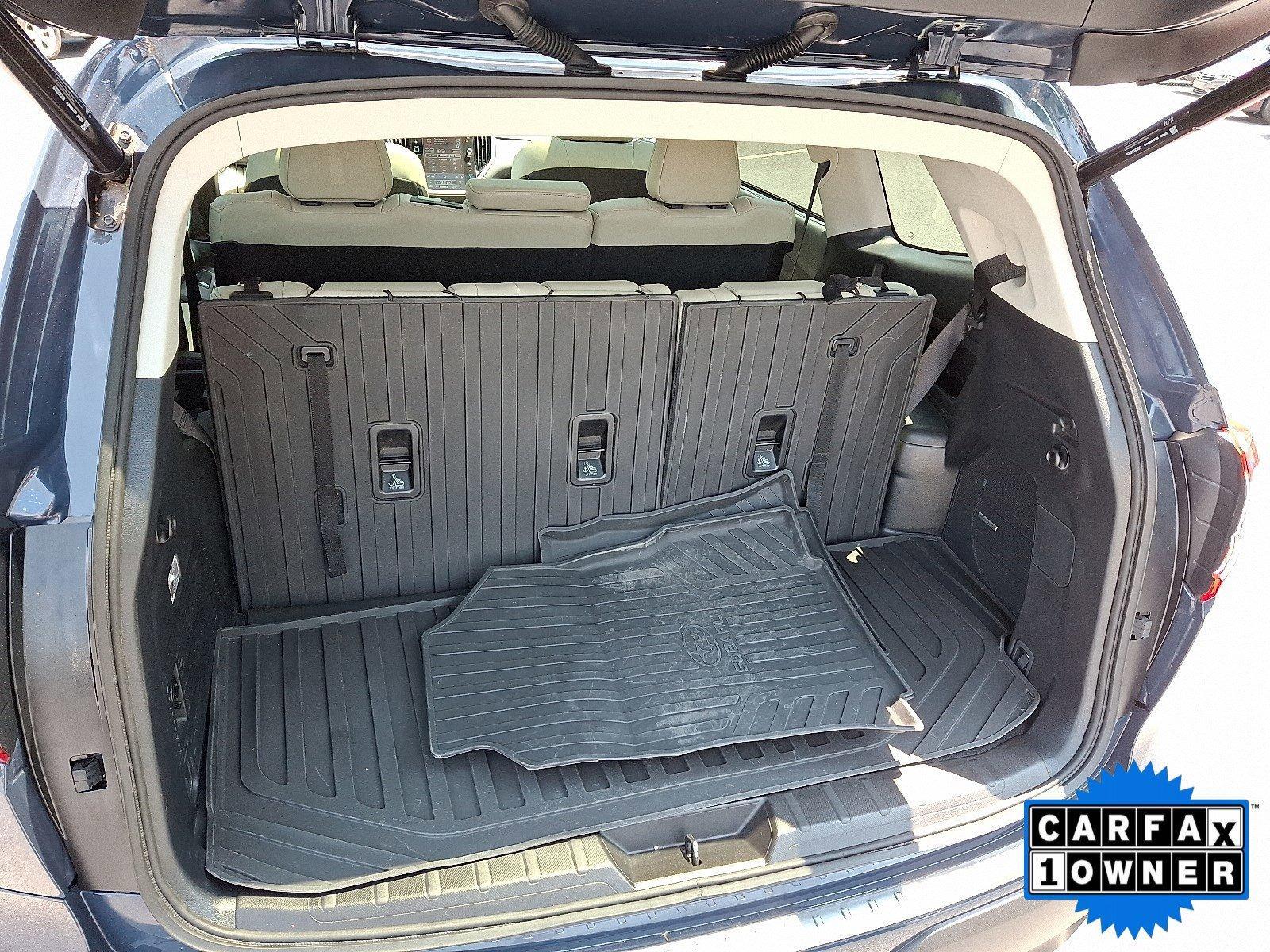 2024 Subaru Ascent Vehicle Photo in Harrisburg, PA 17111
