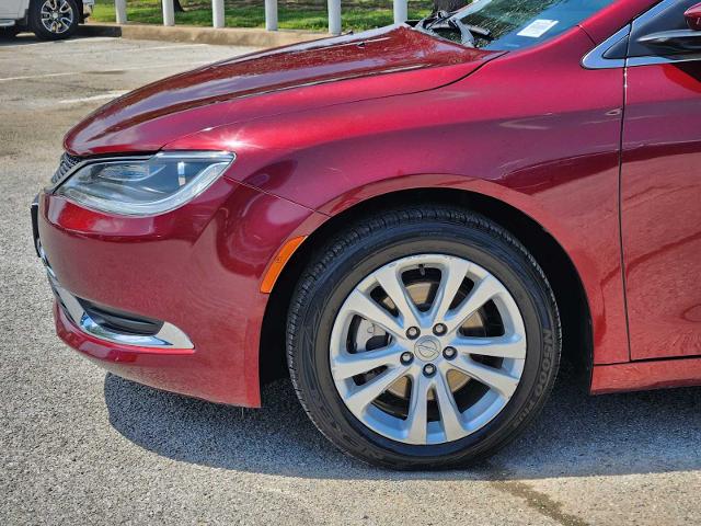 2017 Chrysler 200 Vehicle Photo in DENTON, TX 76210-9321