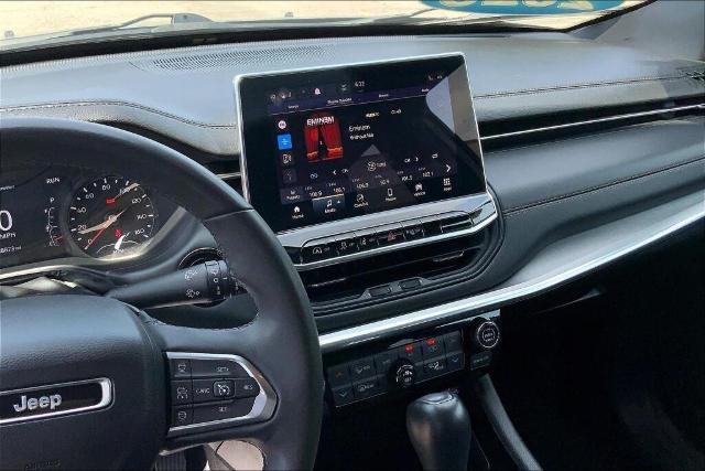 2023 Jeep Compass Vehicle Photo in Kansas City, MO 64114
