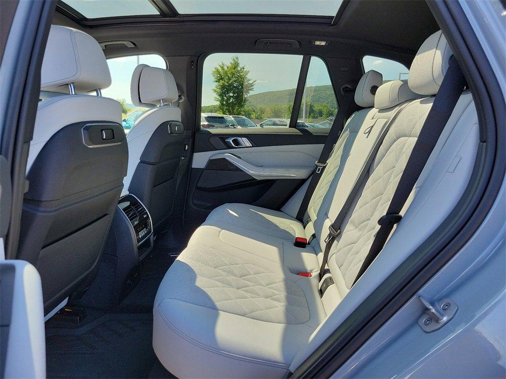 2024 BMW X5 M60i Vehicle Photo in Muncy, PA 17756