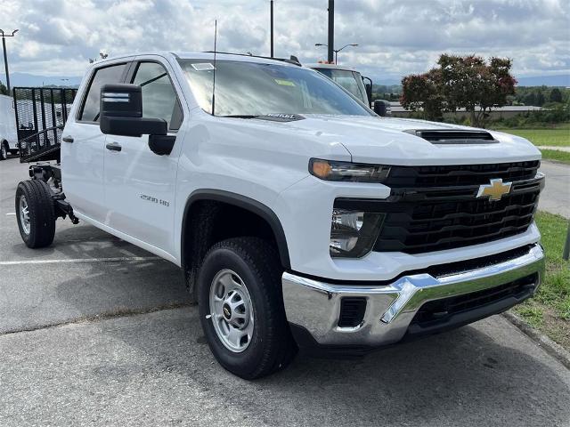 2024 Chevrolet Silverado 2500 HD Vehicle Photo in ALCOA, TN 37701-3235