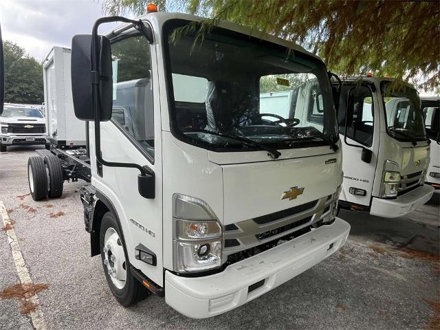 2025 Chevrolet Low Cab Forward 4500 Vehicle Photo in ALCOA, TN 37701-3235