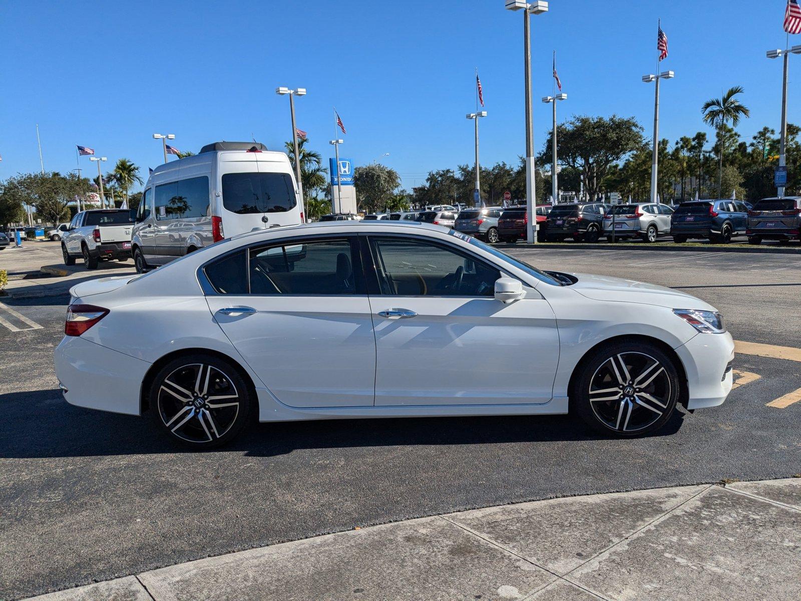 2016 Honda Accord Sedan Vehicle Photo in Miami, FL 33015