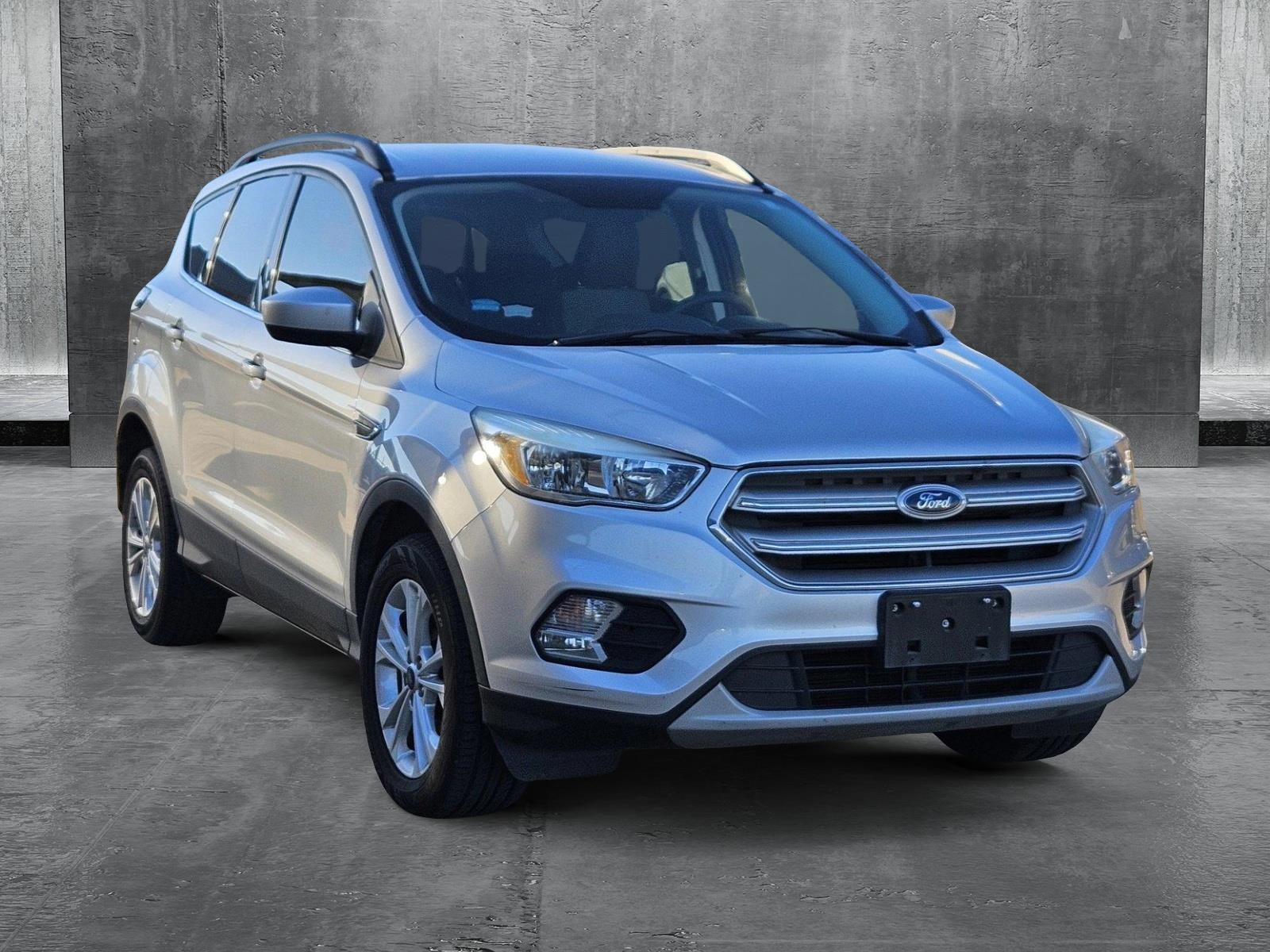 2018 Ford Escape Vehicle Photo in NORTH RICHLAND HILLS, TX 76180-7199