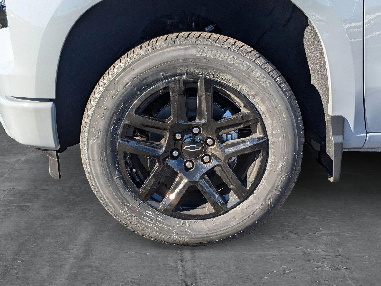 2025 Chevrolet Silverado 1500 Vehicle Photo in VALENCIA, CA 91355-1705