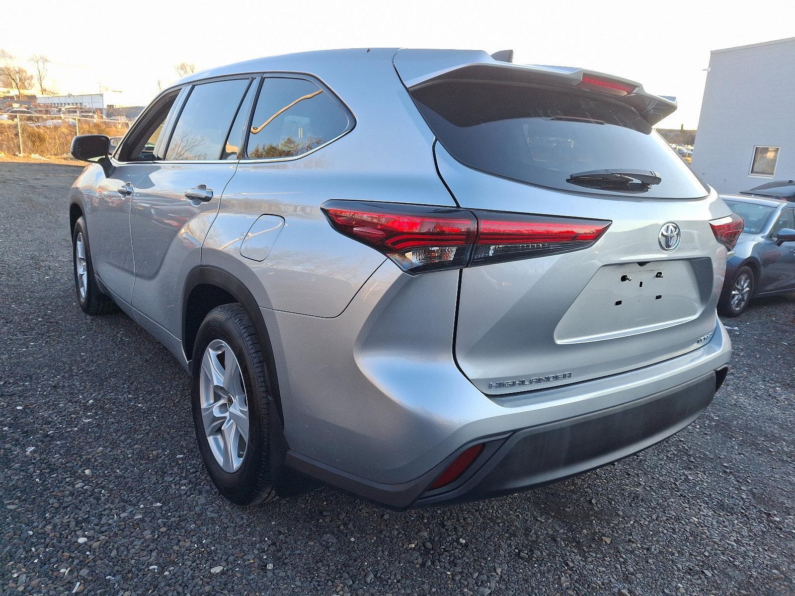 2022 Toyota Highlander Vehicle Photo in Trevose, PA 19053