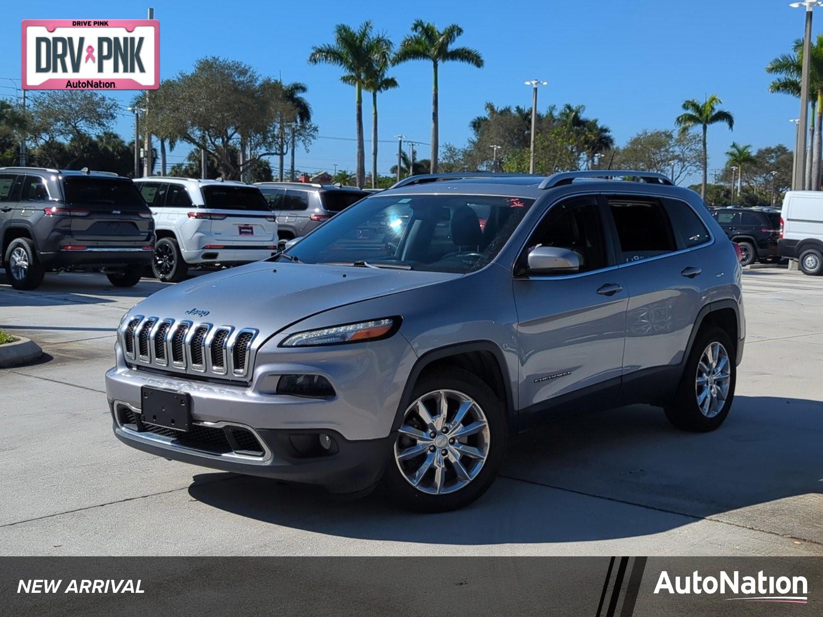 2017 Jeep Cherokee Vehicle Photo in Pembroke Pines, FL 33027