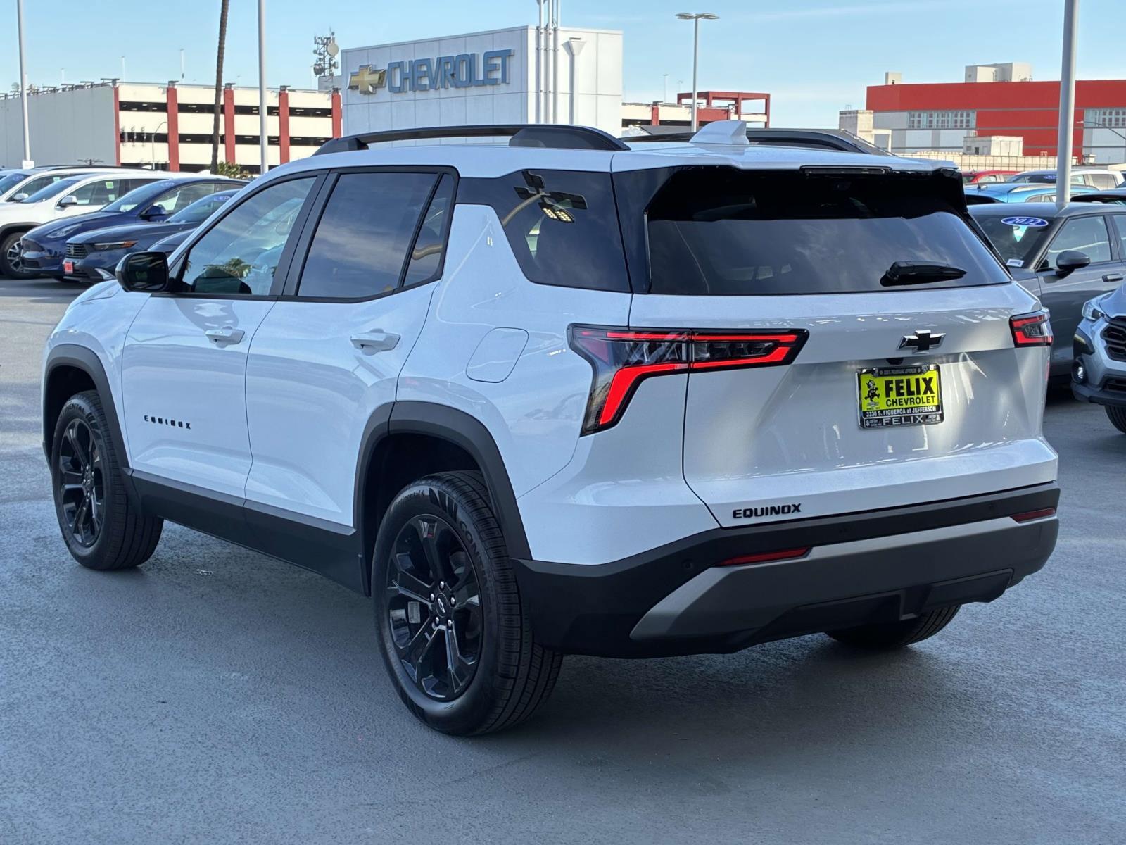 2025 Chevrolet Equinox Vehicle Photo in LOS ANGELES, CA 90007-3794