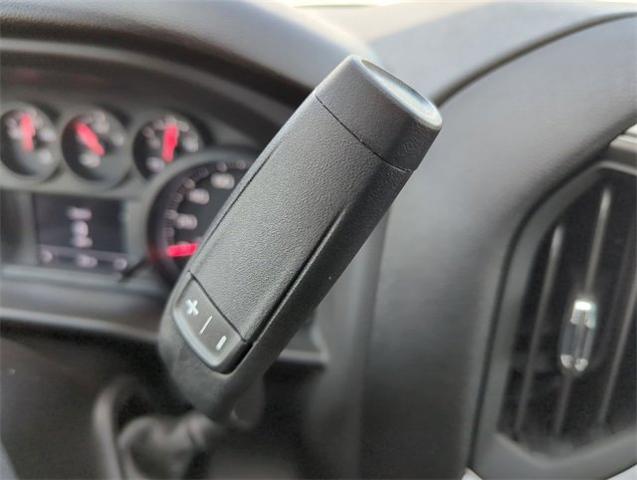 2025 GMC Sierra 2500 HD Vehicle Photo in PASADENA, CA 91107-3803