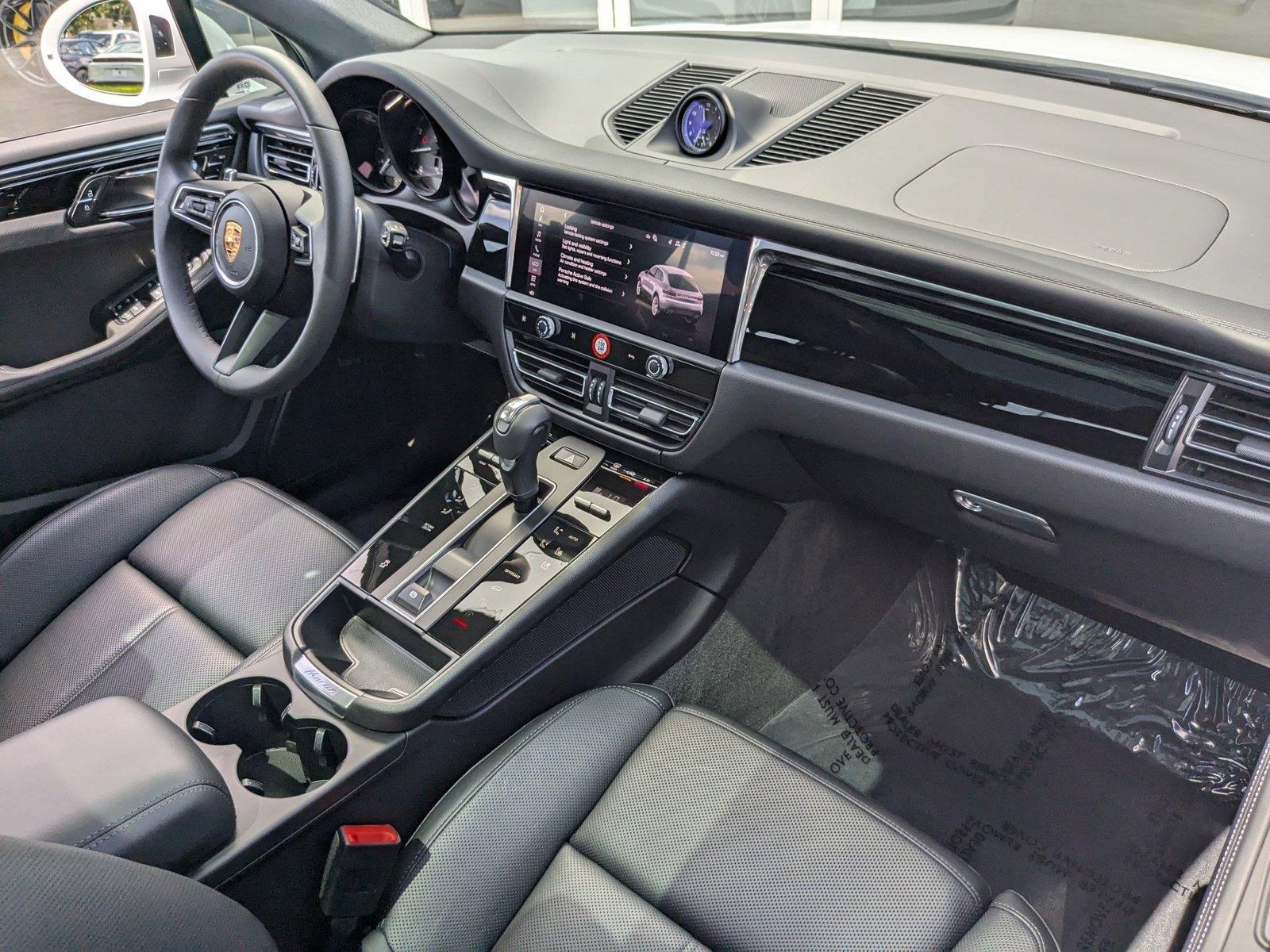 2025 Porsche Macan Vehicle Photo in Maitland, FL 32751