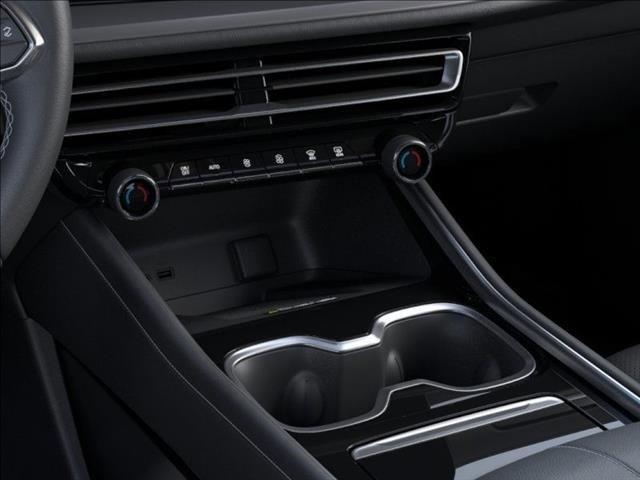 2025 Chevrolet Traverse Vehicle Photo in HENDERSON, NC 27536-2966