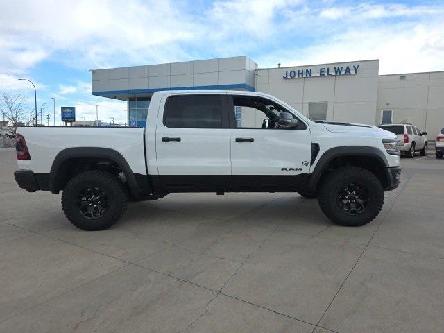 2024 Ram 1500 Vehicle Photo in ENGLEWOOD, CO 80113-6708