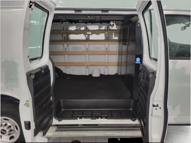 2023 GMC Savana Cargo 2500 Vehicle Photo in APPLETON, WI 54914-4656