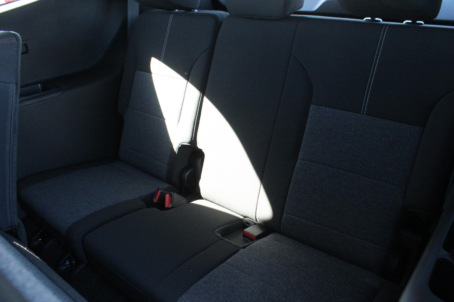 2025 GMC Acadia Vehicle Photo in AURORA, CO 80012-4011
