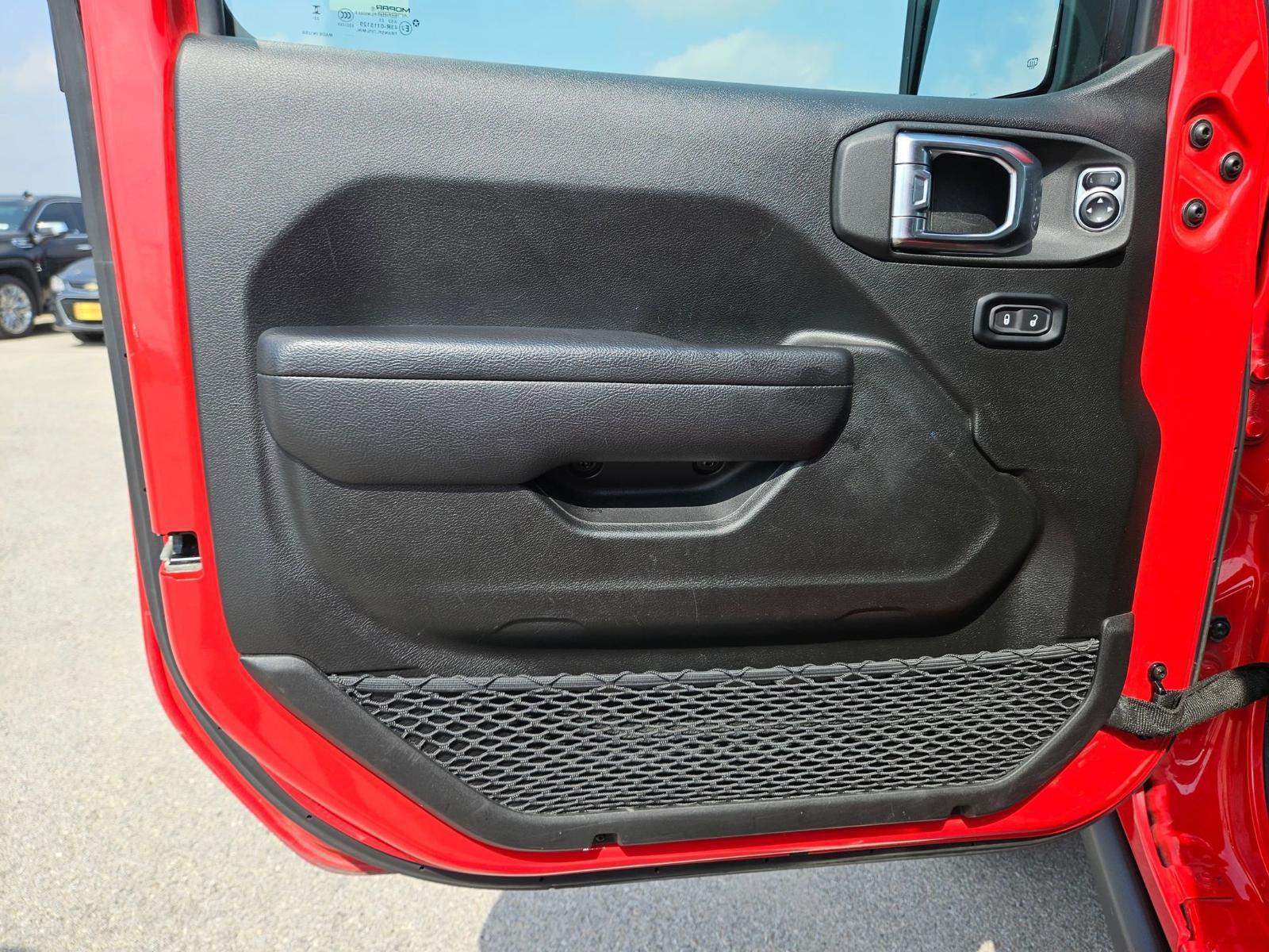 2024 Jeep Wrangler 4xe Vehicle Photo in Seguin, TX 78155