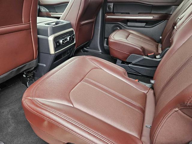 2024 Ford Expedition Max Vehicle Photo in FORT WORTH, TX 76132