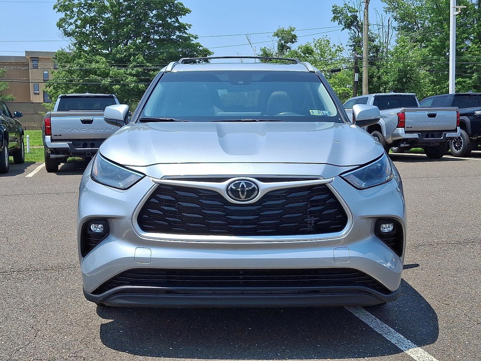 2023 Toyota Highlander Vehicle Photo in Trevose, PA 19053