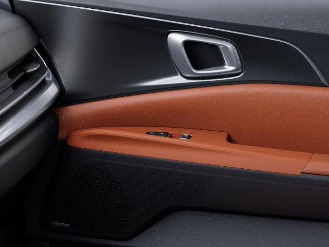 2025 Kia Carnival Hybrid Vehicle Photo in Tucson, AZ 85712