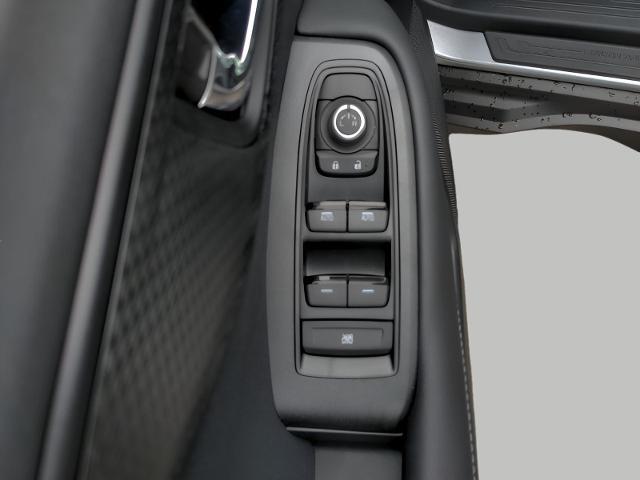2025 Subaru Outback Vehicle Photo in Green Bay, WI 54304
